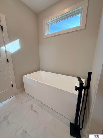 12511 S 87 Avenue, Papillion, NE 68046