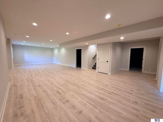 12511 S 87 Avenue, Papillion, NE 68046