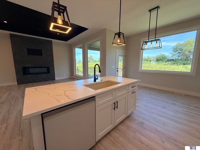 12511 S 87 Avenue, Papillion, NE 68046