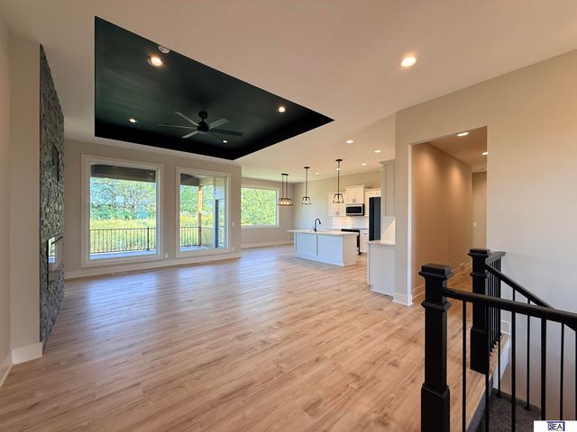12511 S 87 Avenue, Papillion, NE 68046