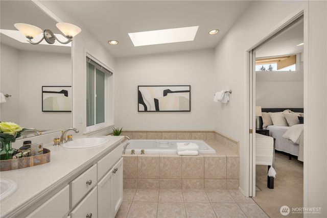 8416 SE 36th Street, Mercer Island, WA 98040