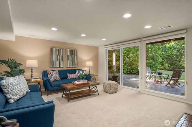 8416 SE 36th Street, Mercer Island, WA 98040