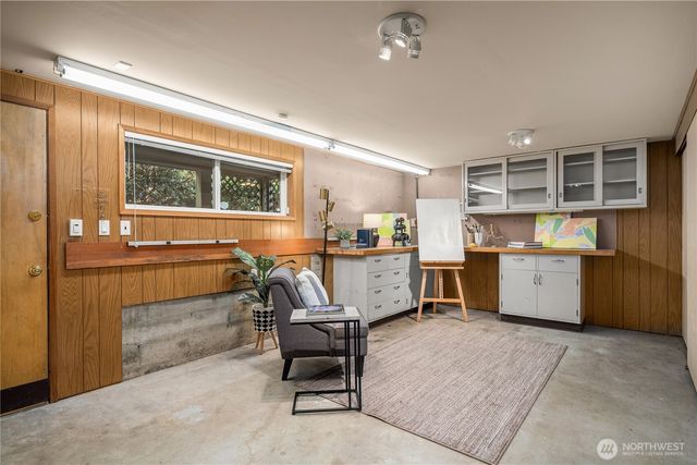 8416 SE 36th Street, Mercer Island, WA 98040