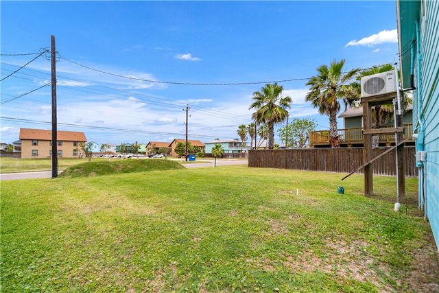 1210 Sea Secret St, Port Aransas, TX 78373