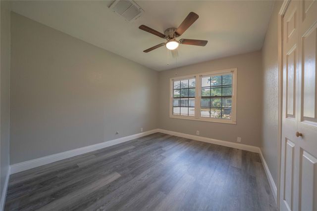 1209 E Lovers Lane, Arlington, TX 76010