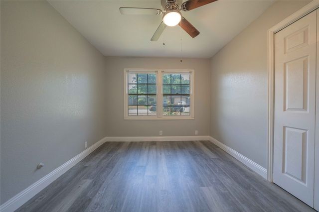 1209 E Lovers Lane, Arlington, TX 76010