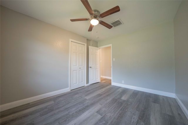 1209 E Lovers Lane, Arlington, TX 76010