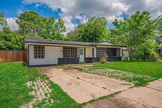 1209 E Lovers Lane, Arlington, TX 76010