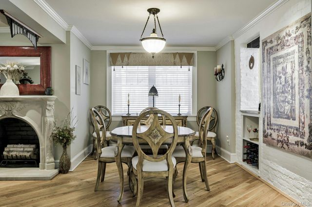 126 Cove Road, Oyster Bay Cove, NY 11771