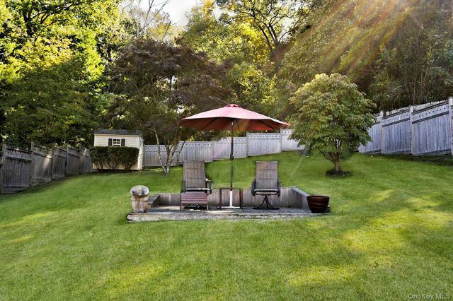 126 Cove Road, Oyster Bay Cove, NY 11771