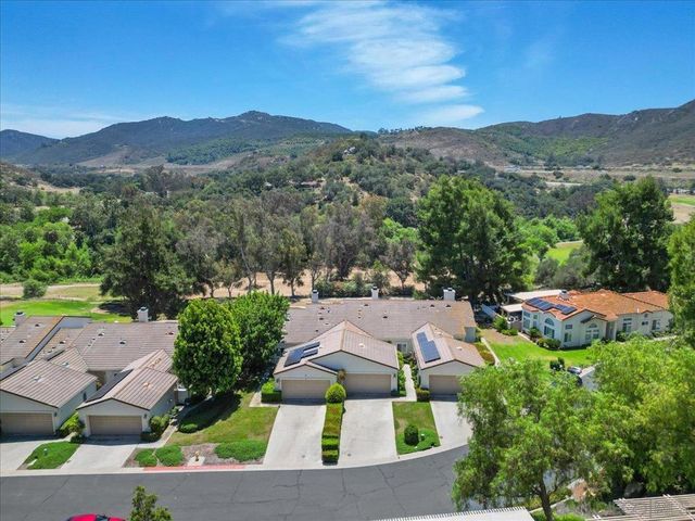 29549 Circle R Greens Dr., Escondido, CA 92026