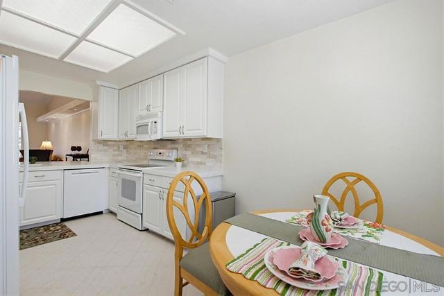 29549 Circle R Greens Dr., Escondido, CA 92026