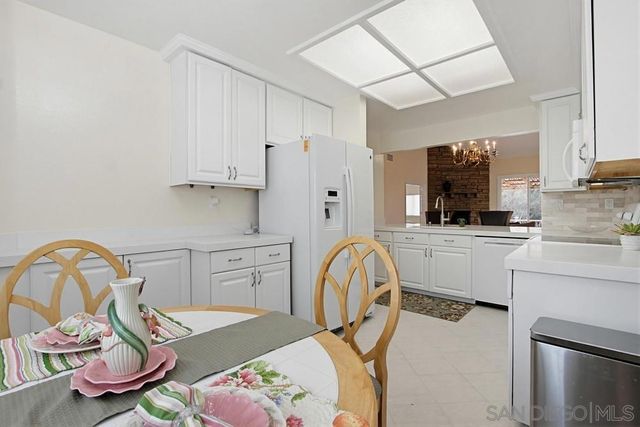 29549 Circle R Greens Dr., Escondido, CA 92026