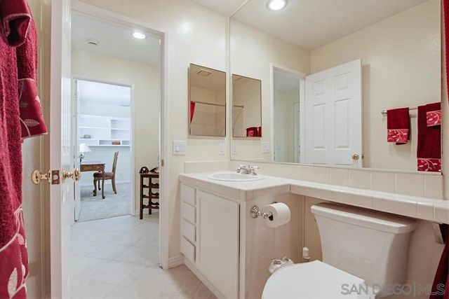 29549 Circle R Greens Dr., Escondido, CA 92026