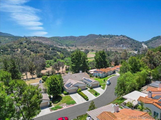 29549 Circle R Greens Dr., Escondido, CA 92026