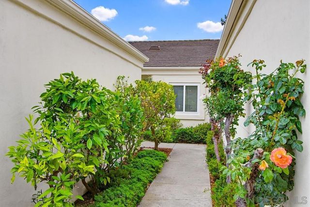 29549 Circle R Greens Dr., Escondido, CA 92026