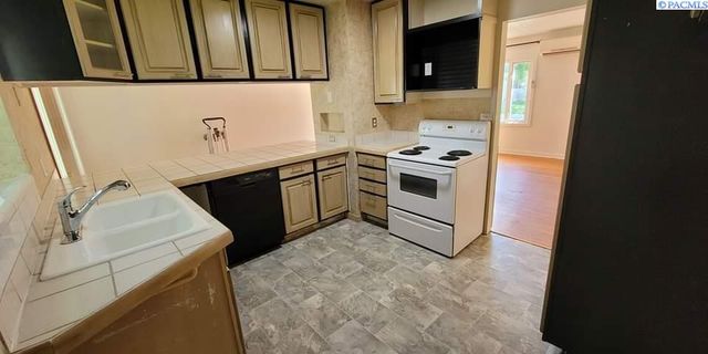 1509 Kimball, Richland, WA 99354