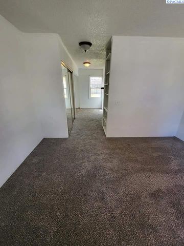 1509 Kimball, Richland, WA 99354