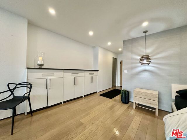 999 N Doheny Drive 1005, West Hollywood, CA 90069