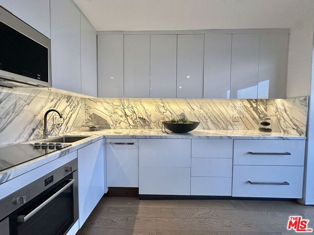 999 N Doheny Drive 1005, West Hollywood, CA 90069