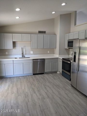 7231 W SIERRA Street, Peoria, AZ 85345