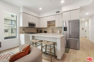 10310 Santa Monica Boulevard 318, Los Angeles, CA 90025