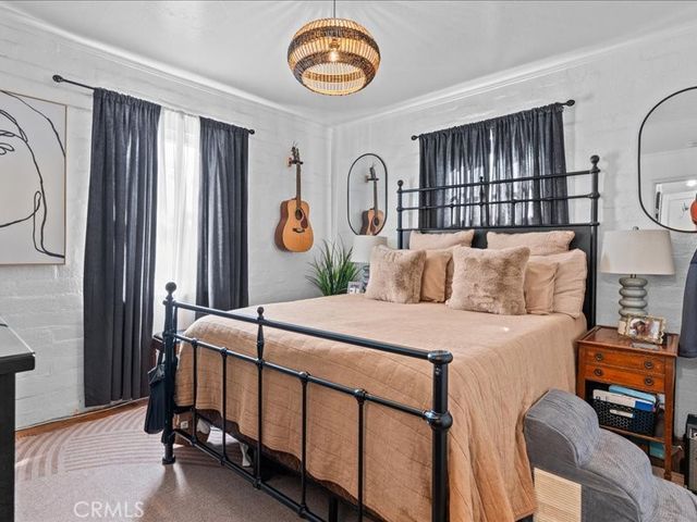 1018 N San Gabriel Avenue, Azusa, CA 91702