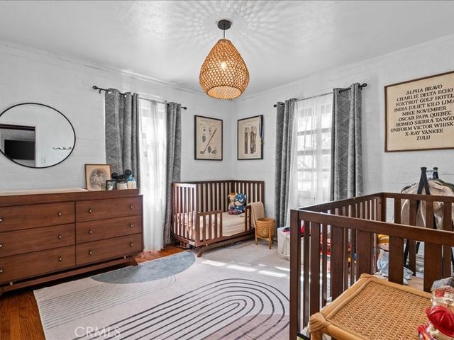 1018 N San Gabriel Avenue, Azusa, CA 91702