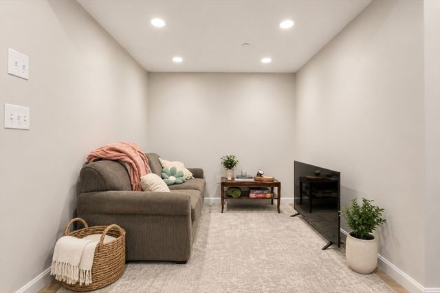 28-30 Cooper St 1, Boston, MA 02113