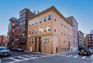 28-30 Cooper St 1, Boston, MA 02113