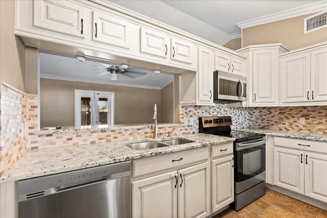 2728 BAYVIEW DRIVE, Eustis, FL 32726