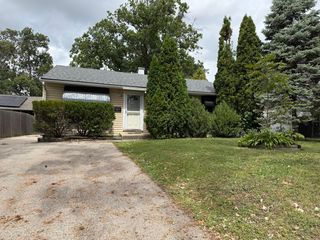 723 S Lake Street, Mundelein, IL 60060