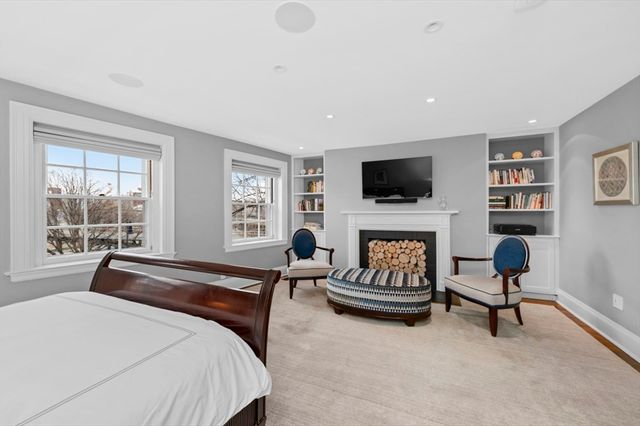 20 David G Mugar Way, Boston, MA 02114