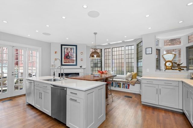 20 David G Mugar Way, Boston, MA 02114