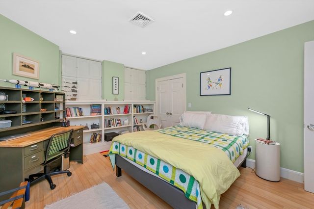 20 David G Mugar Way, Boston, MA 02114