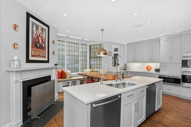 20 David G Mugar Way, Boston, MA 02114