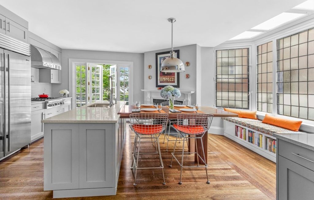 20 David G Mugar Way, Boston, MA 02114