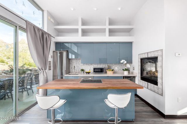 5561 N GOLD Drive, Apache Junction, AZ 85120