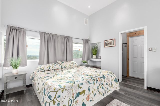 5561 N GOLD Drive, Apache Junction, AZ 85120