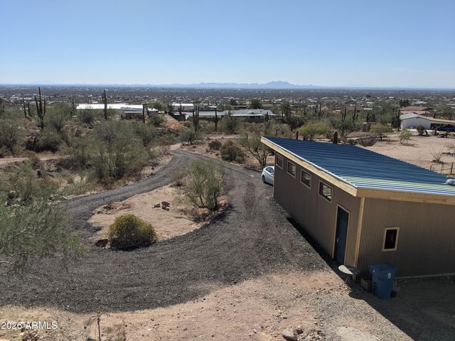 5561 N GOLD Drive, Apache Junction, AZ 85120