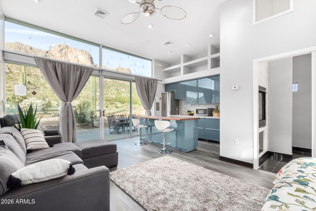 5561 N GOLD Drive, Apache Junction, AZ 85120