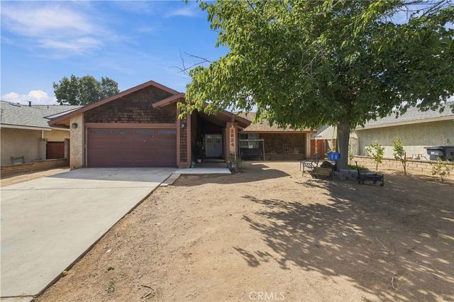 2824 E Avenue R12, Palmdale, CA 93550