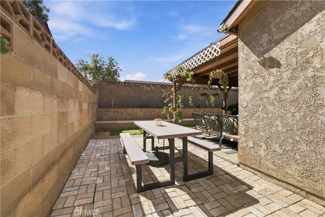 2824 E Avenue R12, Palmdale, CA 93550