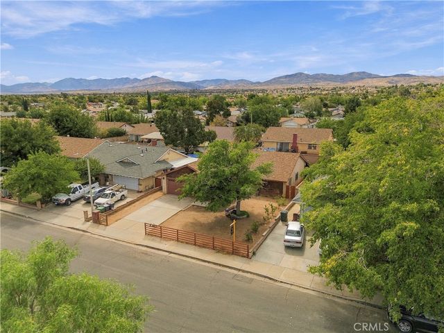 2824 E Avenue R12, Palmdale, CA 93550