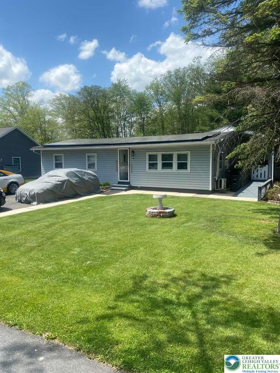 21 West Wyoming Street, Tamaqua Boro, PA 18252