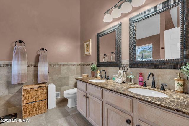 107 Shenandoah Boulevard, Toms River, NJ 08753
