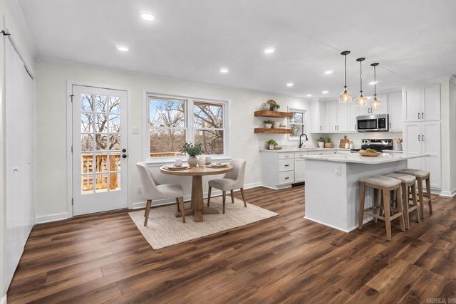 6313 Iroquois Dr, North Little Rock, AR 72116