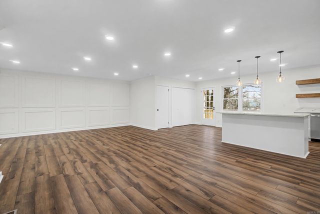 6313 Iroquois Dr, North Little Rock, AR 72116