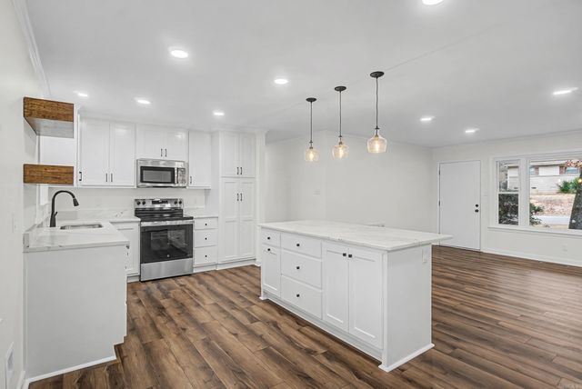 6313 Iroquois Dr, North Little Rock, AR 72116