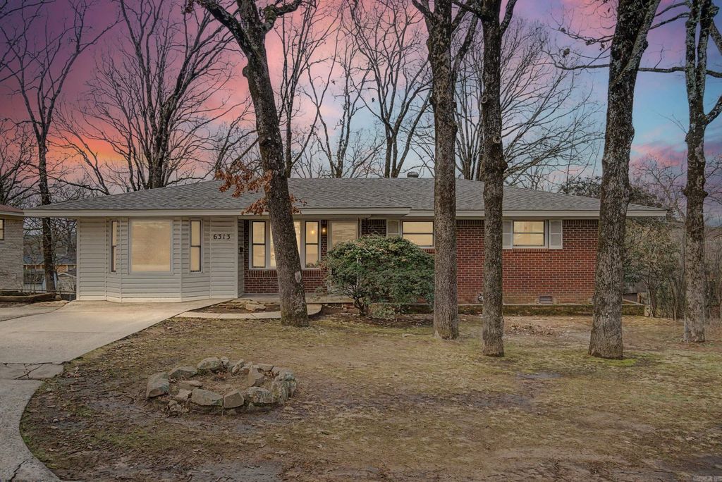 6313 Iroquois Dr, North Little Rock, AR 72116